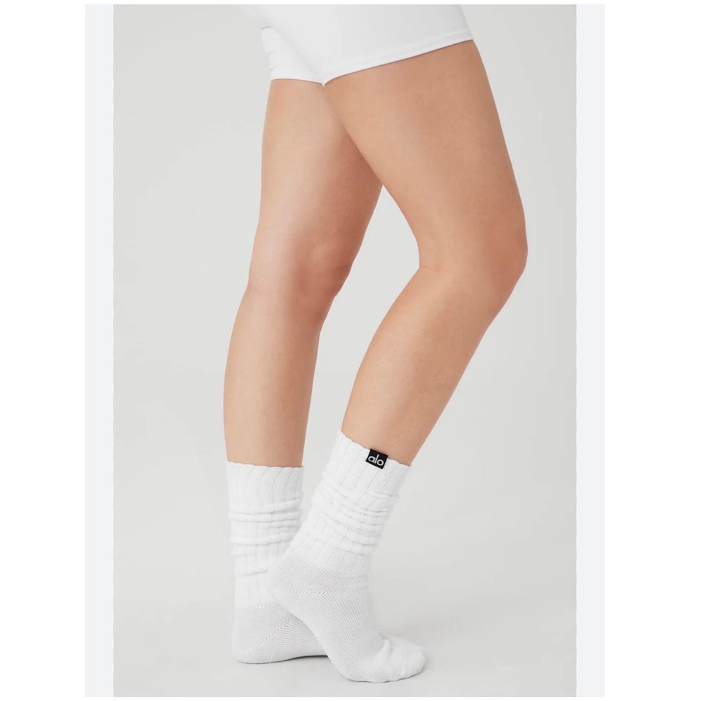 Alo Yoga Unisex Scrunch Sock White Ribbed Slouchy Athletic Socks Size M NEW